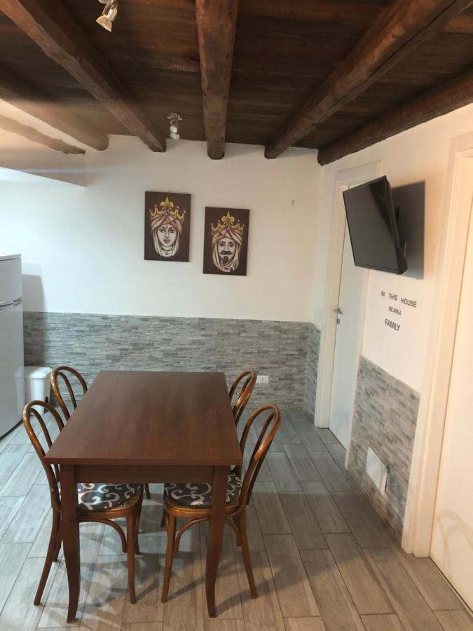 La Casetta Del Borgo Palermo Exterior photo